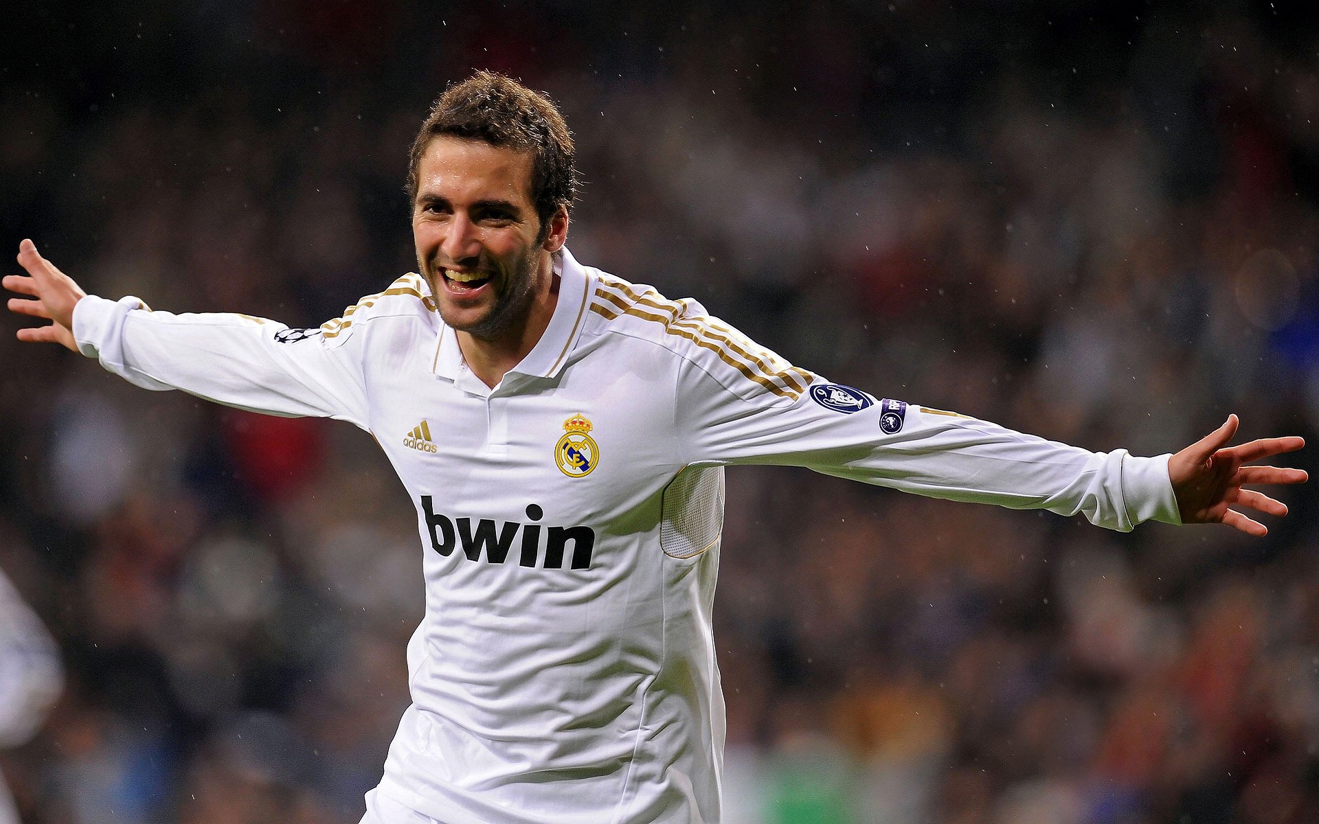 当浙江的潮水遇上北京的城墙，西亚卡姆在聚光灯下进化